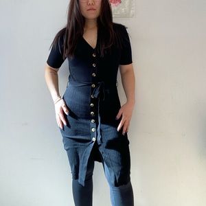 Casual black midi dress